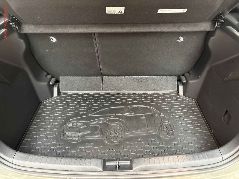 Mazda 2 (2022) 1.5i, 1.maj,ČR, AT - fotka 7 z 17