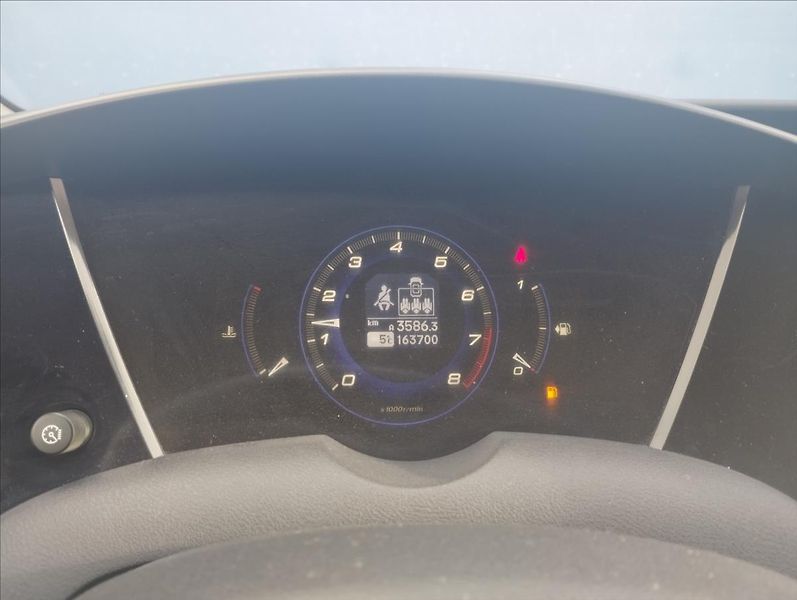 Honda Civic 1,8 V-TEc 103KW AUTOMAT - fotka 12 z 18