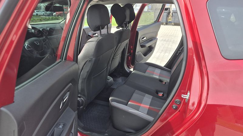Dacia Duster (2019) 1.3 TCe,Techroad,1.majitel,DPH - fotka 16 z 29