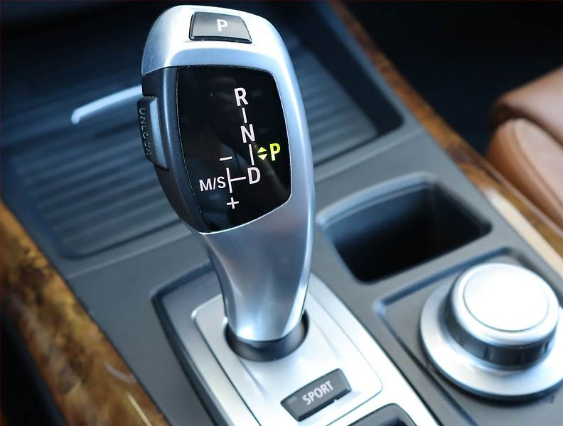 BMW X5 (2007) 3.0d, 4X4, Automat - fotka 13 z 23
