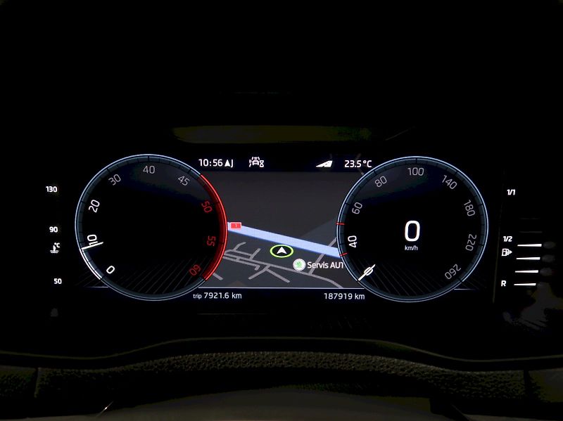 Škoda Karoq (2022) STYLE 2.0TDI 85KW - fotka 18 z 44