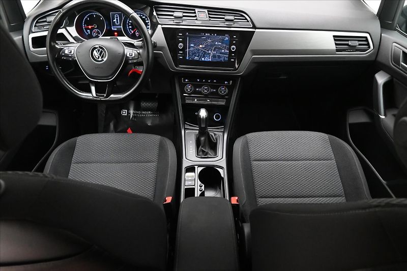 Volkswagen Touran 2,0 TDI 110KW DSG 7míst Záruka - fotka 16 z 34