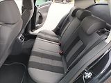Volkswagen Golf 1,6 MPI,75KW,VÝHŘEV,DIGIKLIMA - náhled 17