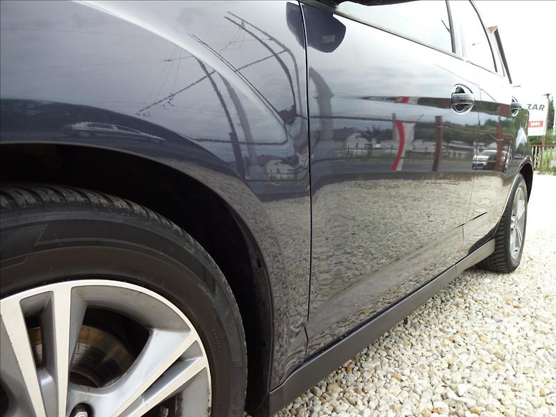 Ford C-MAX 2,0 TDCi 103kW AUTOMAT - fotka 12 z 47