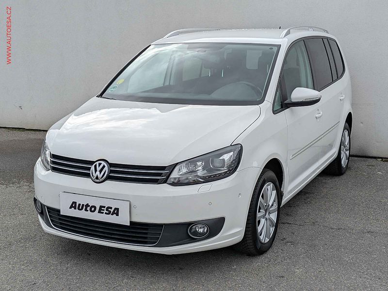 Volkswagen Touran (2011) 1.4TSi, Xenon, výhř.sed. - fotka 3 z 14