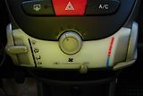 Peugeot 107 1.0i 68PS 5-dv. KLIMA-ZADÁNO! - náhled 23