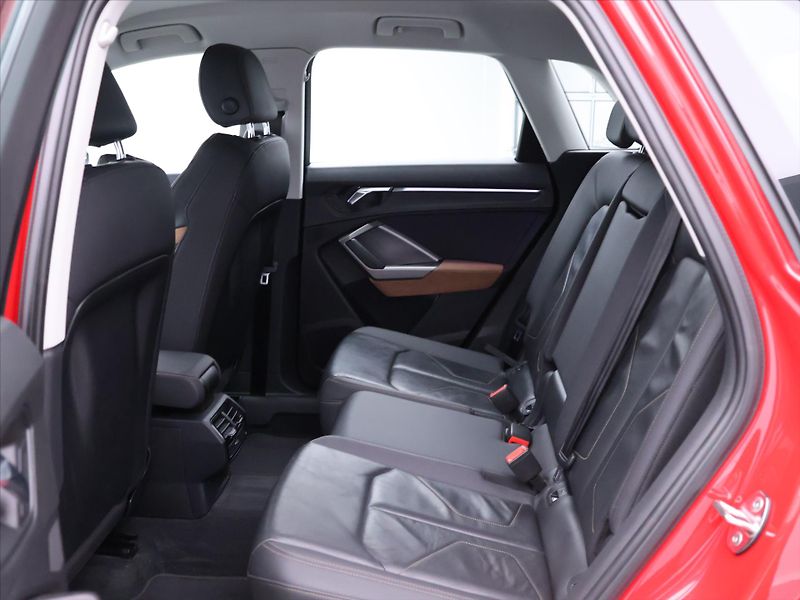 Audi Q3 2,0 TDI Advanced Virtual CZ DP - fotka 14 z 34