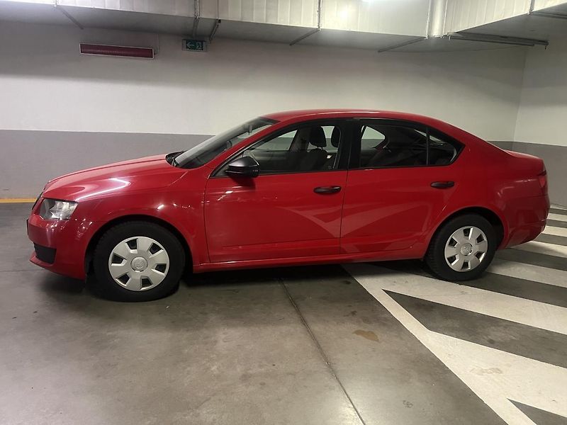 Škoda Octavia (2016)  Liftback 1.6TDi, ČR - fotka 2 z 10