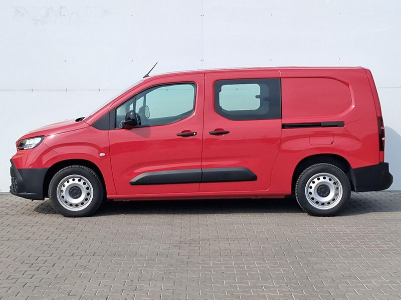 Toyota ProAce City 1.5 D-4D Extra CrewCab Active - fotka 3 z 23