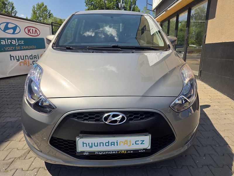 Hyundai ix20 1.6-KLIMA-SENZORY-ISOFIX - fotka 3 z 24