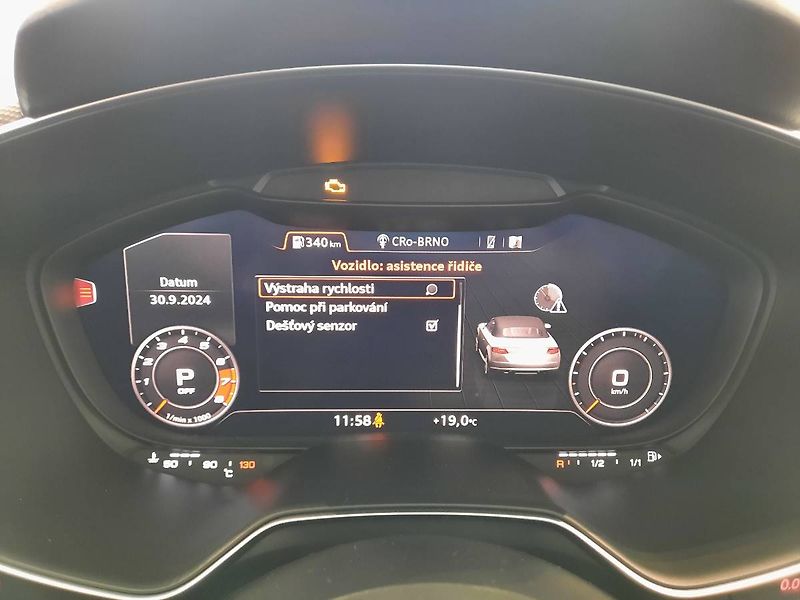 Audi TT (2022) S Roadster 2.0 TFSI (235kW/320 - fotka 16 z 30
