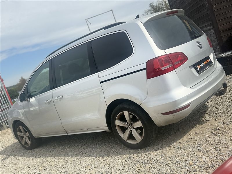 Volkswagen Sharan 2,0 TDI HIGHLINE WEBASTO 125kW - fotka 6 z 21
