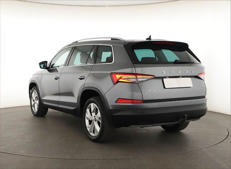 Škoda Kodiaq (2023) 2.0 TDI - fotka 4 z 27
