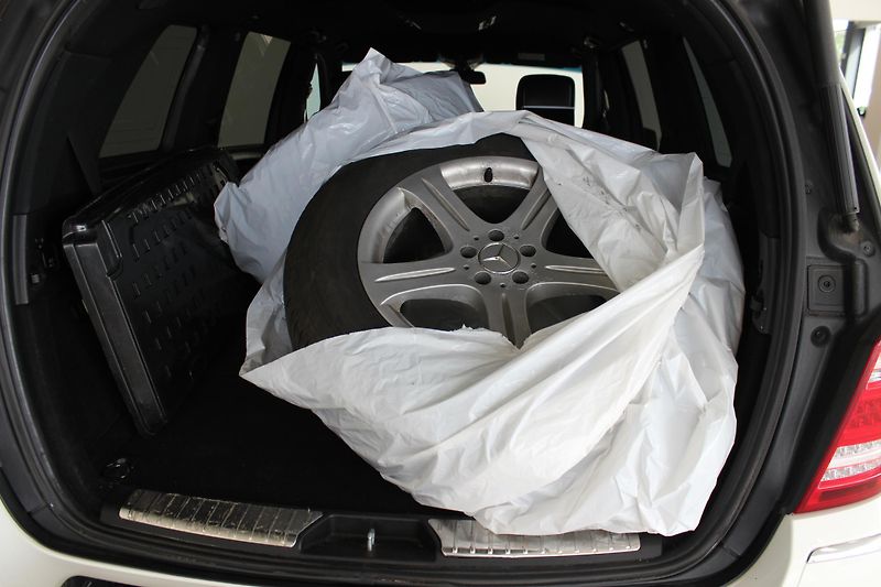 Mercedes-Benz GL (2012) 350CDi 4Matic,ČR,Grand Edition - fotka 18 z 19