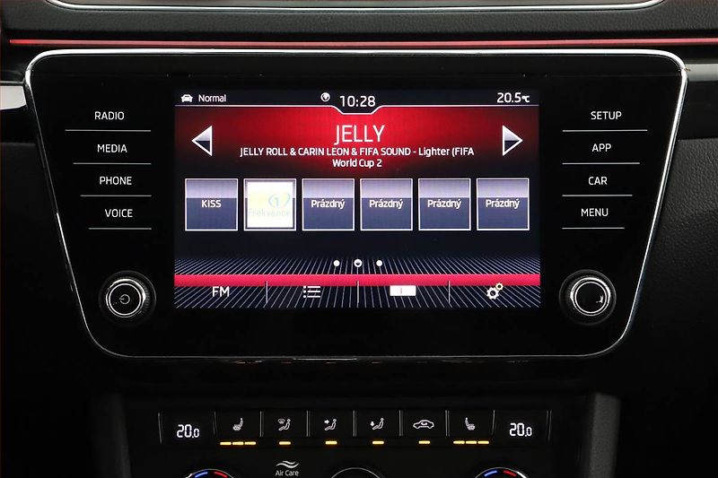 Škoda Superb (2019) Laurin&Klement 2.0 TDI - fotka 9 z 17