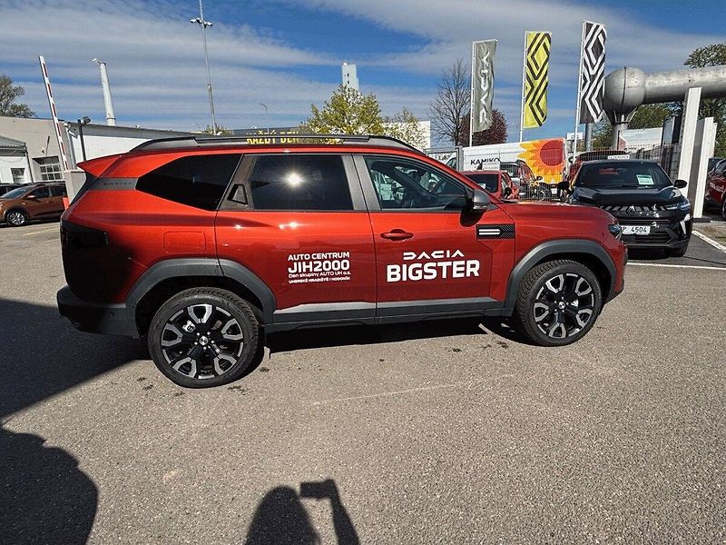 Dacia Bigster (2025) Journey TCe 140 - fotka 6 z 19
