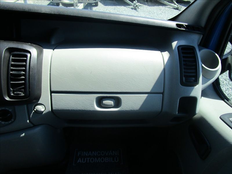 Renault Trafic 2.0dCi 115 L2H1, 6 míst - fotka 10 z 45