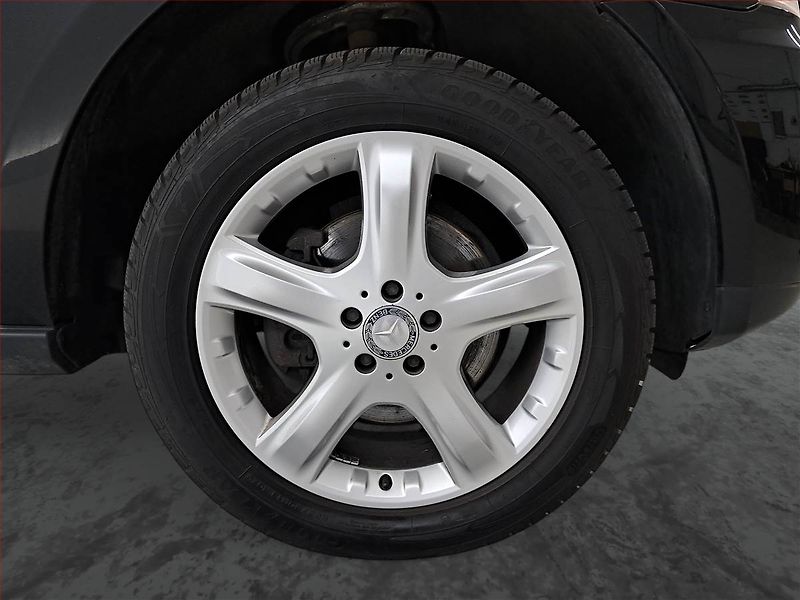 Mercedes-Benz Třídy M (2008) ML 320 CDI , 4X4, Automat - fotka 15 z 17