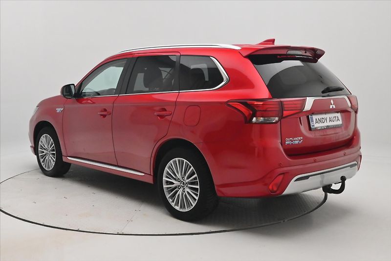 Mitsubishi Outlander 2,4 PHEV Intense+ 4WD Záruka a - fotka 7 z 32