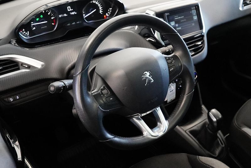 Peugeot 208 - fotka 6 z 6