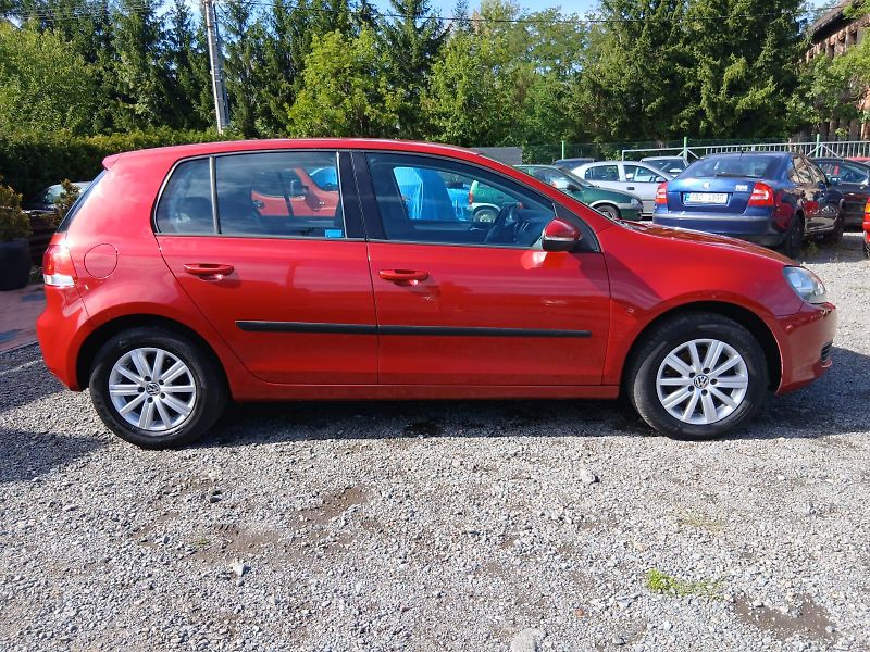 Volkswagen Golf 6, 1.4i, 59kw, alu - fotka 10 z 37