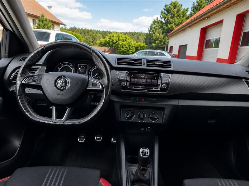 Škoda Fabia 1,0 MPi MONTE CARLO BC LED AC - fotka 9 z 10