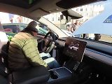 Vozový park Městské policie Tábor jako první v republice rozšiřil elektromobil Tesla Y zhruba za 1,3 milionu. Oficiální představení zásahového vozu veřejnosti se uskutečnilo ve středu 20. listopadu odpoledne na Žižkově náměstí.