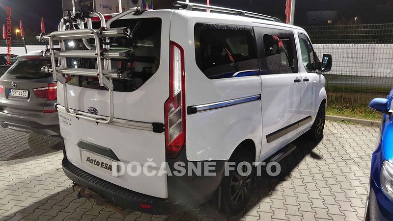 Ford Tourneo Custom (2017) 2.0 TDCi, ČR - fotka 2 z 3