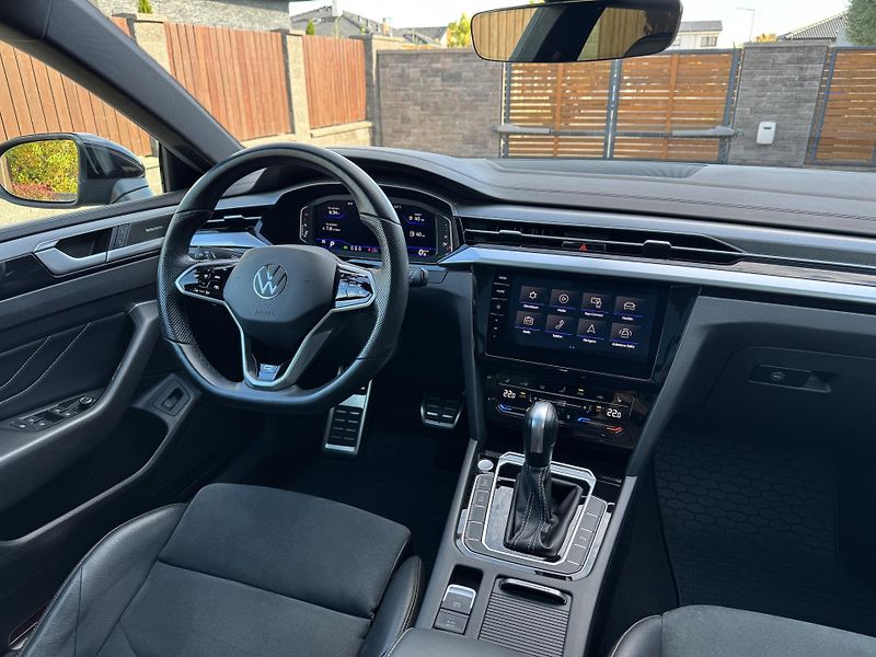 Volkswagen Arteon Shooting Brake (2021) 2.0TSI 140kw DSG R-Line Webast - fotka 18 z 40