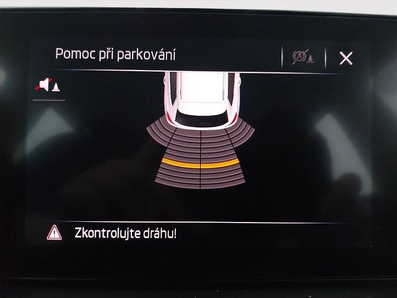 Škoda Kamiq (2020) Ambition 1.0 TSI, Tempomat - fotka 21 z 21