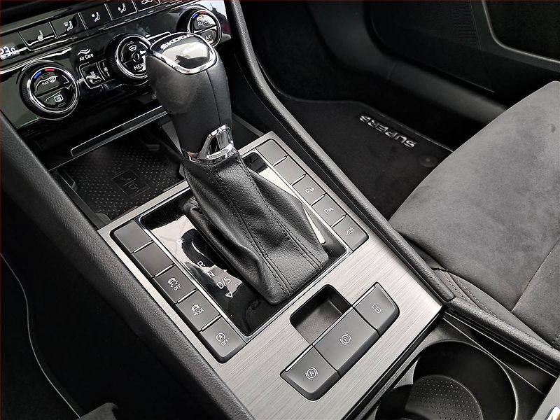 Škoda Superb (2022) Scout 2.0 TDI - fotka 19 z 23
