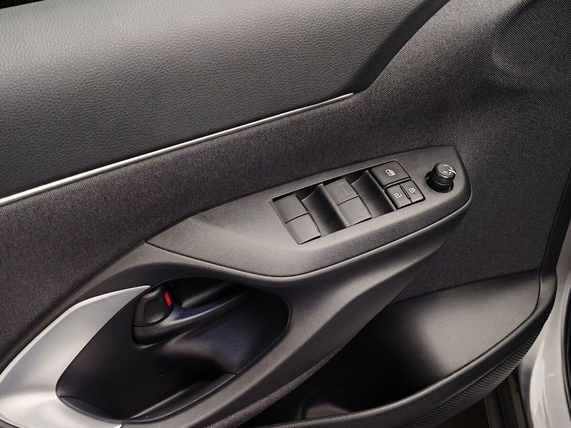 Toyota Yaris Cross 1.5 AT Hybrid Comfort - fotka 17 z 31