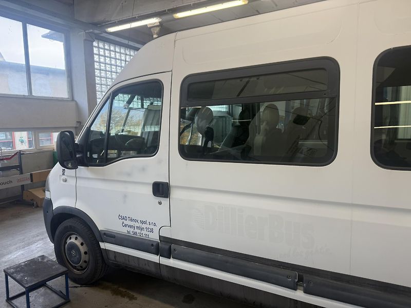 Opel Movano (2004) 14+1 míst - fotka 3 z 12