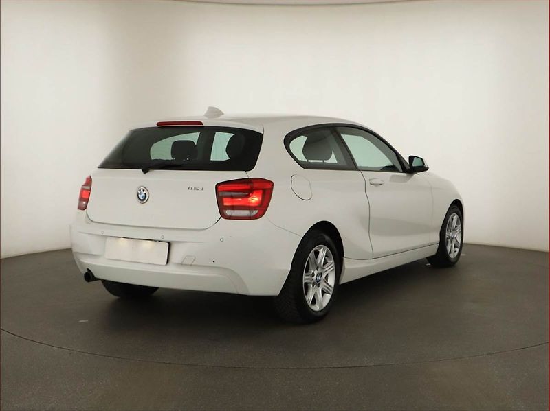BMW Řada 1 (2013) 116i, Serv.kniha - fotka 5 z 12