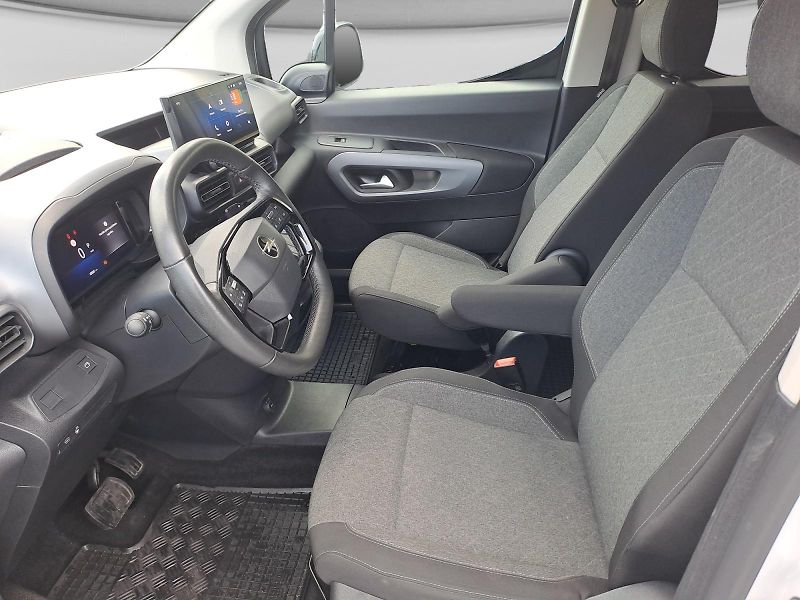 Opel Combo (2024) 1.5CDTI 96kW Elegance AT 7míst - fotka 10 z 15