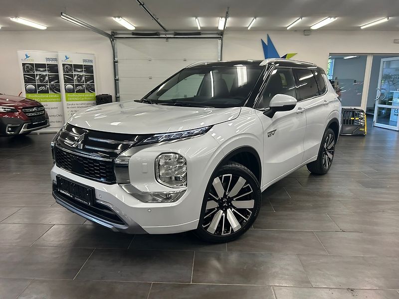 Mitsubishi Outlander (2025) 2.4 PHEV Instyle | 8 let | Nov - fotka 64 z 67