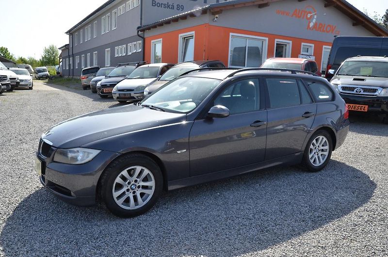 BMW Řada 3 (2007) 320d Touring 110kW / TAŽNÉ - fotka 3 z 30
