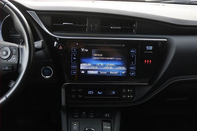 Toyota Auris (2018) Base Hybrid, Automat - fotka 12 z 18