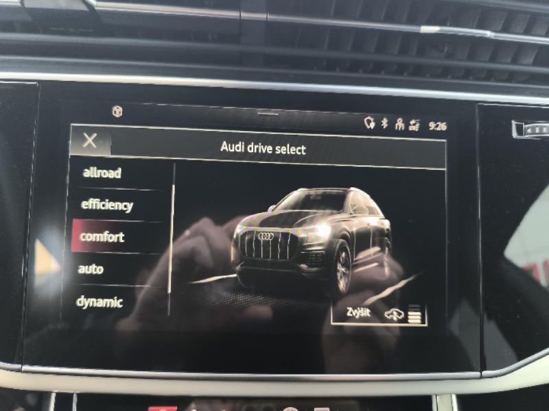 Audi Q8 3.0 TFSi S-Line - fotka 20 z 25