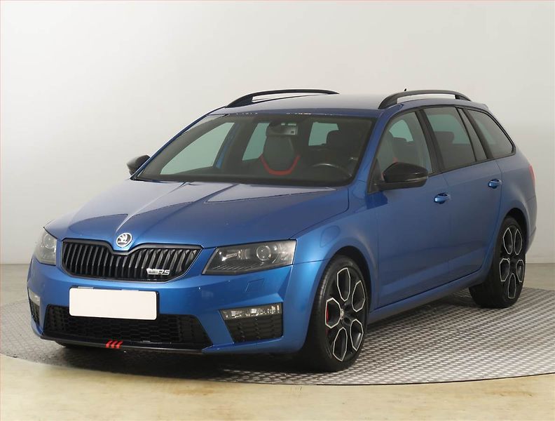 Škoda Octavia (2013) RS 2.0 TDI, Serv.kniha, Xenony - fotka 2 z 20