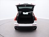 Volvo XC60 2,0 B4 145kW AWD Momentum CZ D - náhled 9