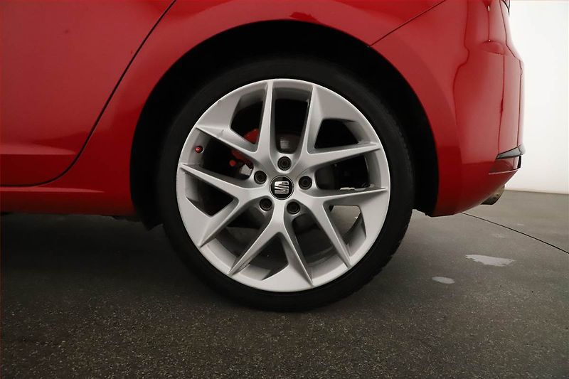 Seat Leon (2012) 1.4 TSI, Navi, Tempomat - fotka 18 z 18