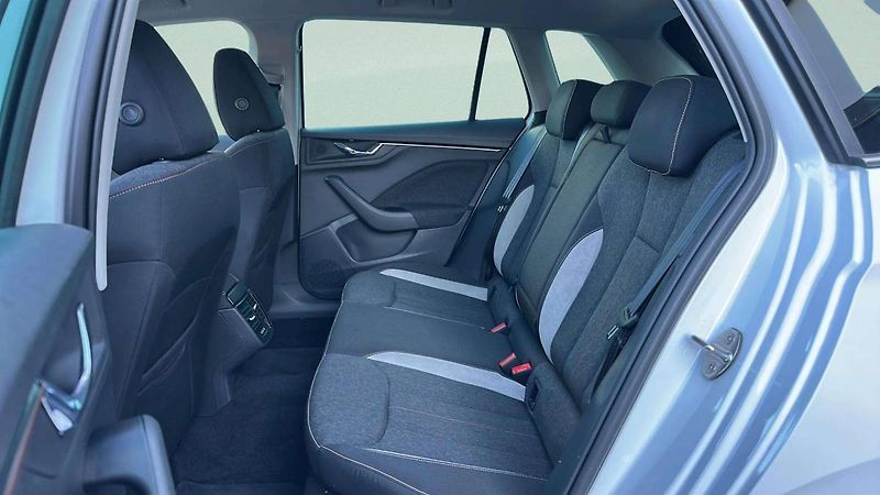 Škoda Kamiq Top Selection 1,0TSI 85kW DSG/ - fotka 7 z 27