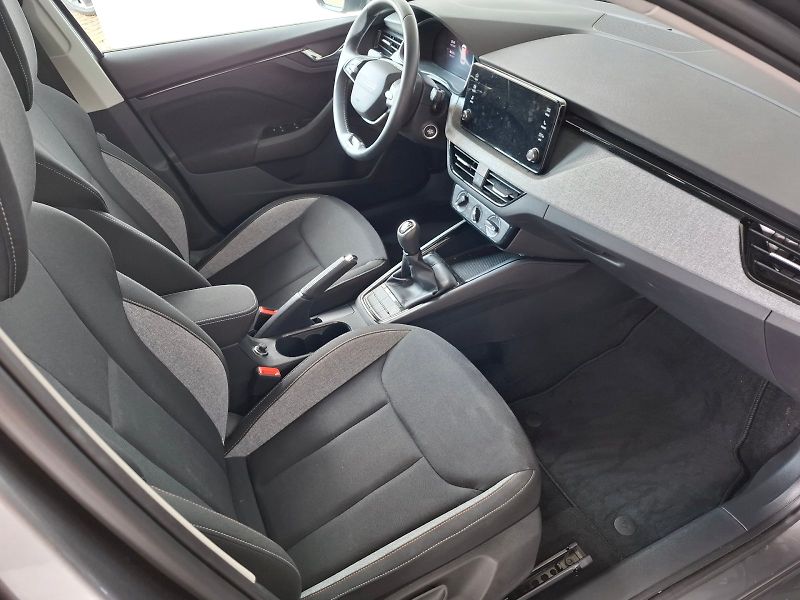 Škoda Kamiq (2025) SELECTION TSI 85/1.0 M6F - fotka 17 z 29