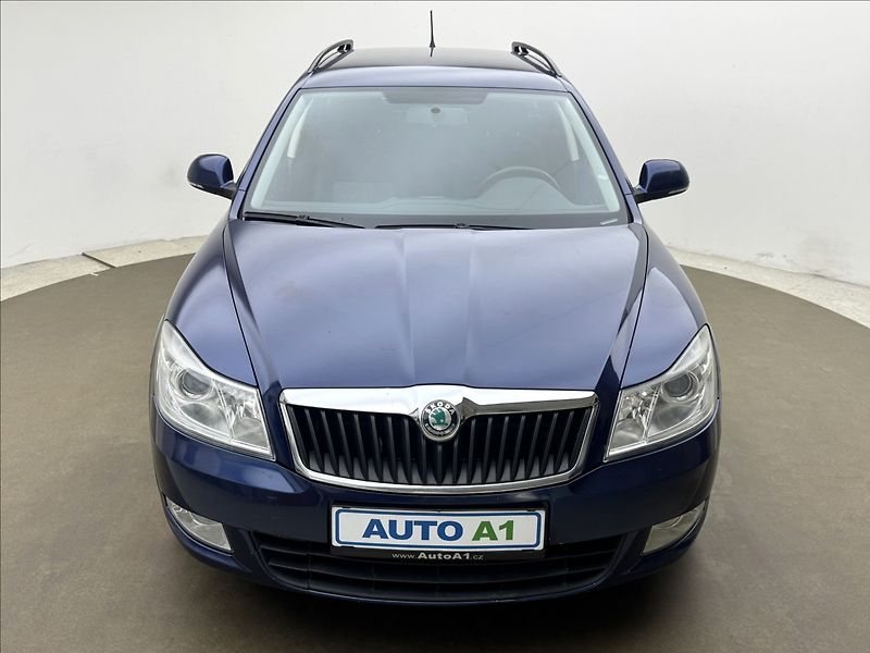 Škoda Octavia 2,0 103kW DPH 2X SADY KOL ČR - fotka 2 z 25