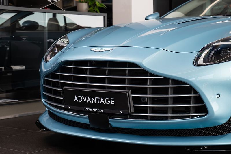 Aston Martin DB12 Volante - fotka 24 z 28