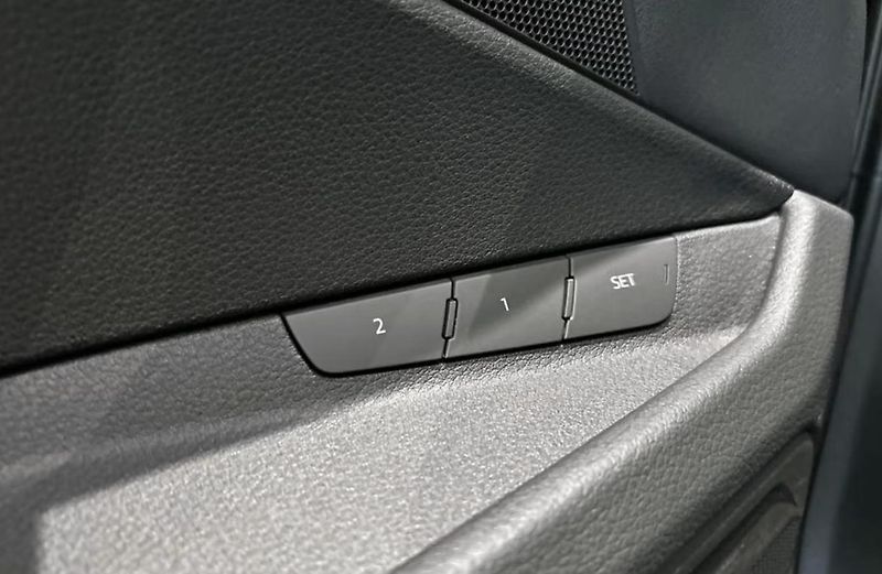 Audi Q8 e-tron SB 50 Q Kamera Vzduch Matrix - fotka 12 z 22