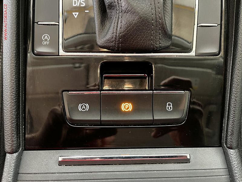 Škoda Superb (2019) 1.5TSI, Ambition, DSG - fotka 15 z 15