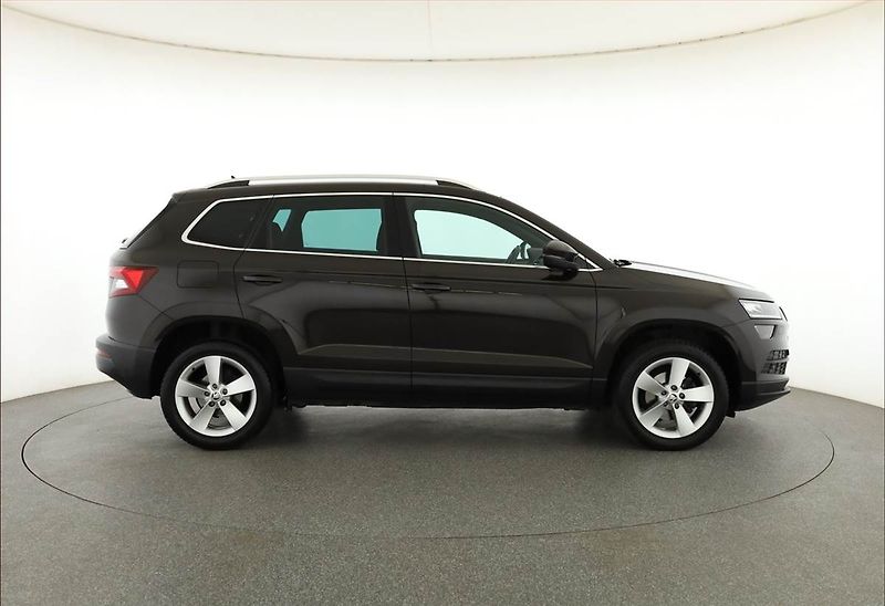 Škoda Karoq (2020) Style 1.6 TDI - fotka 6 z 20