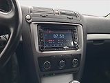Škoda Octavia (2010) Ambiente 1.4 TSI, Tempomat - náhled 12